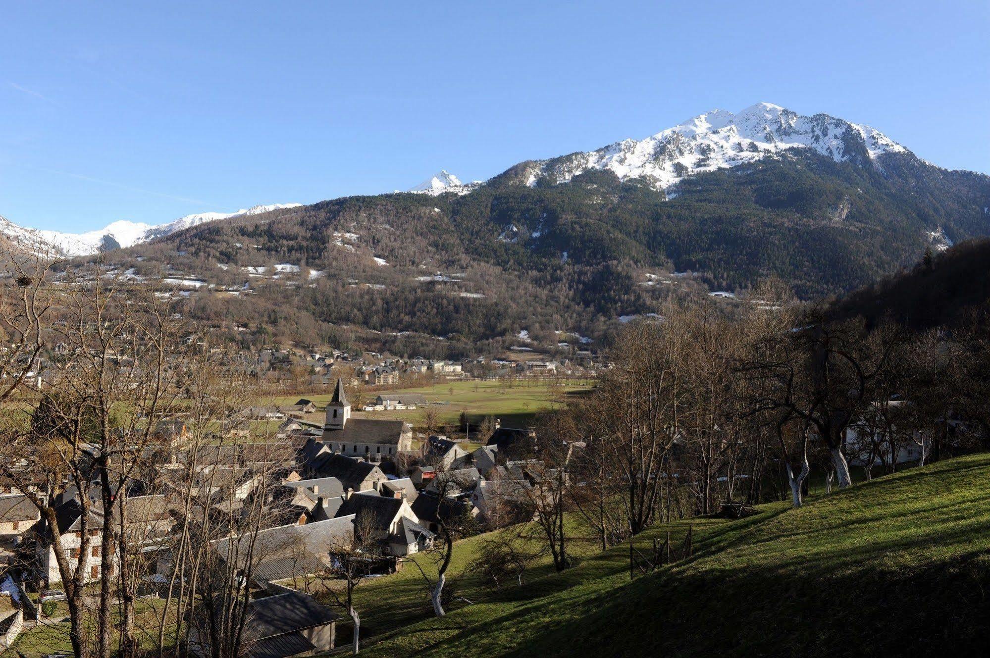 Pierre & Les Rives De L'aure Aparthotel 3*